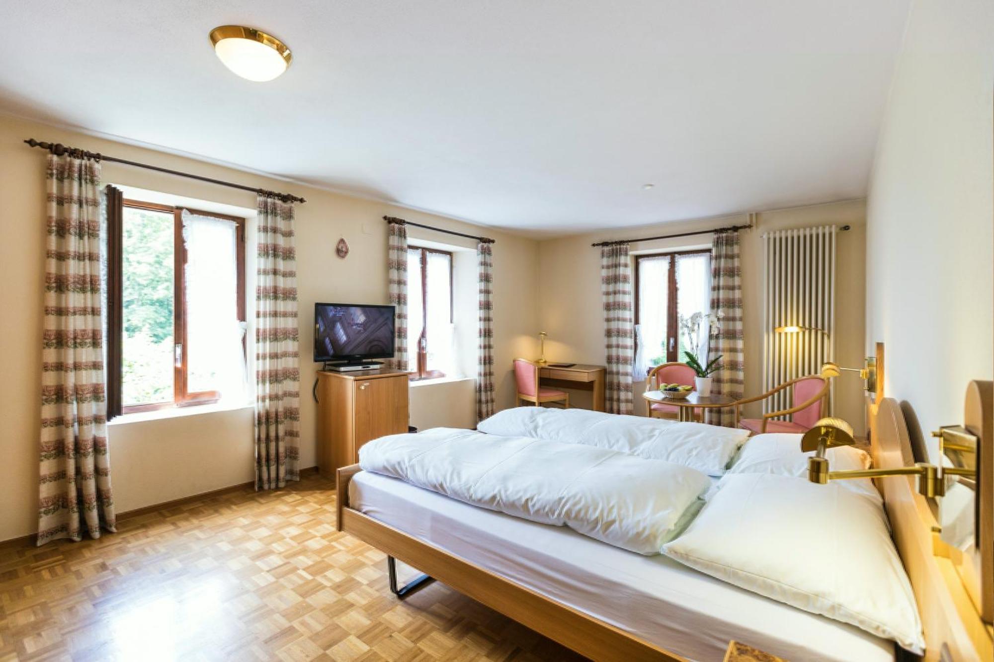 Hotel & Spa Cacciatori Кадемарио Стая снимка